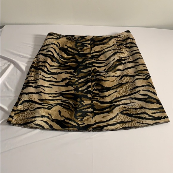 Vintage Y2K Faux Fur Mini Skirt from Dex - Picture 5 of 8